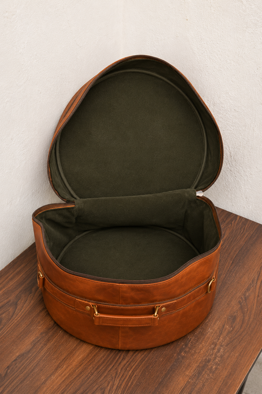 Frounder Jiha leather snare drum bag side view