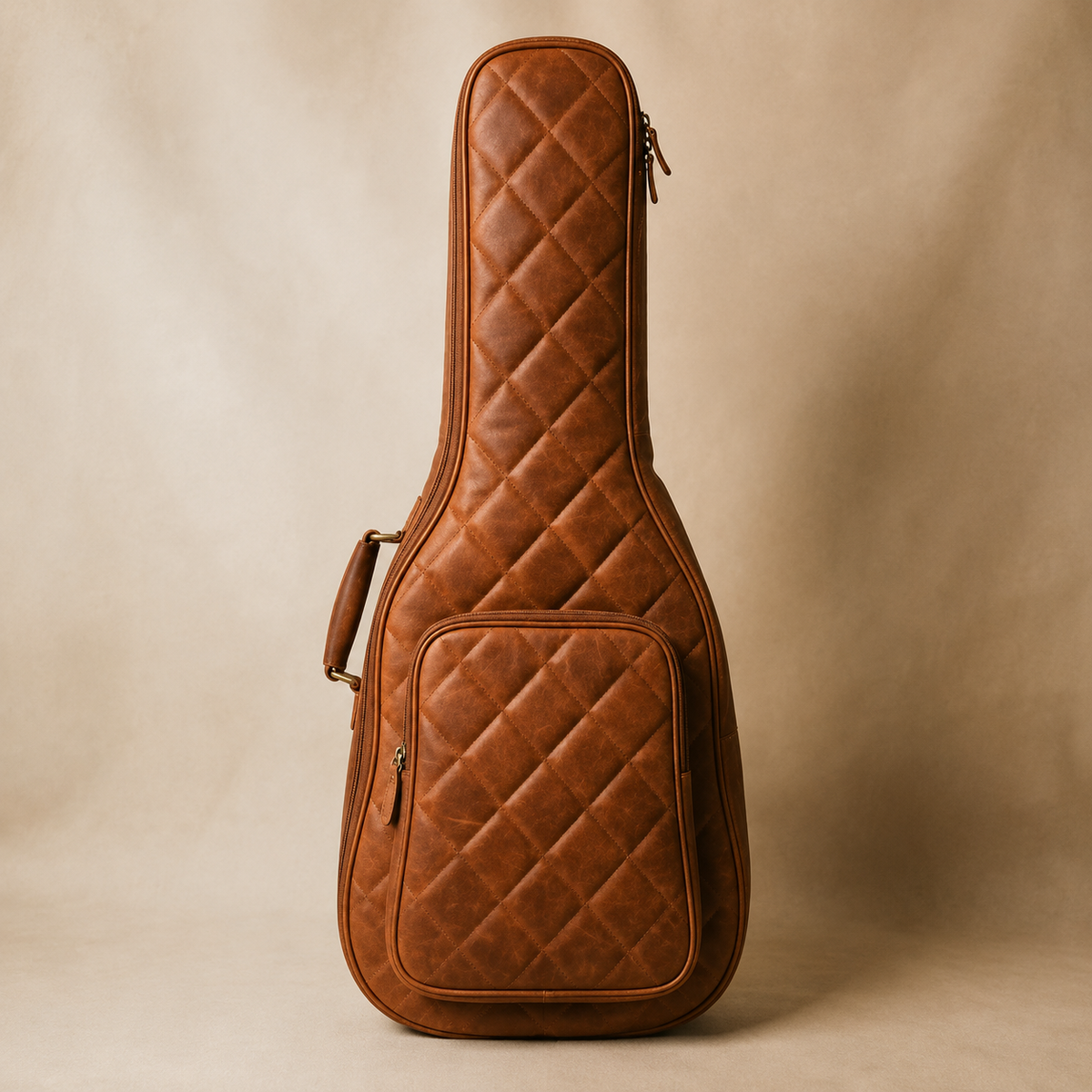 Frounder Linkan leather guitar gig bag with brass hardware
