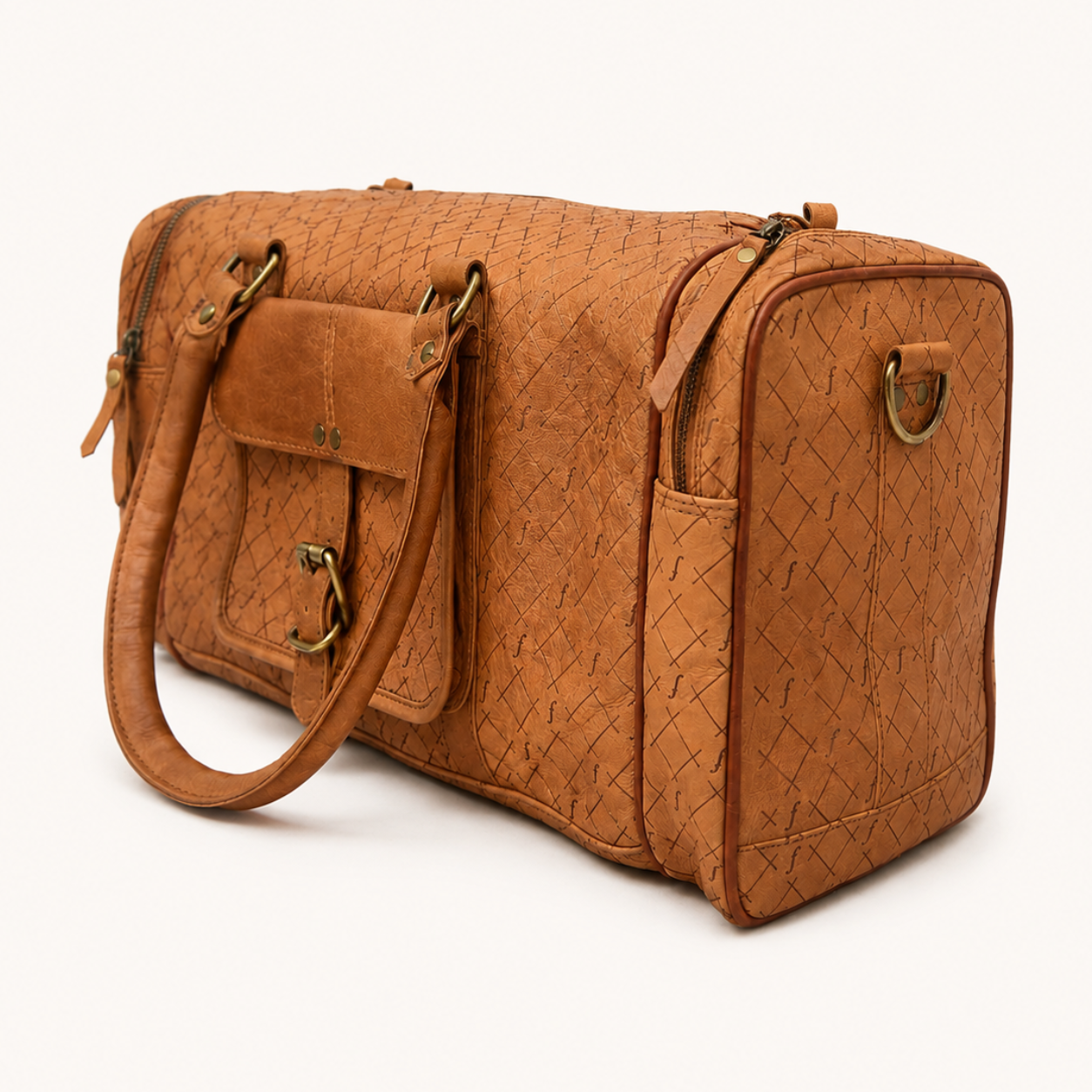 Side profile of the Frounder Jupiter leather duffel with its end zip pocket
